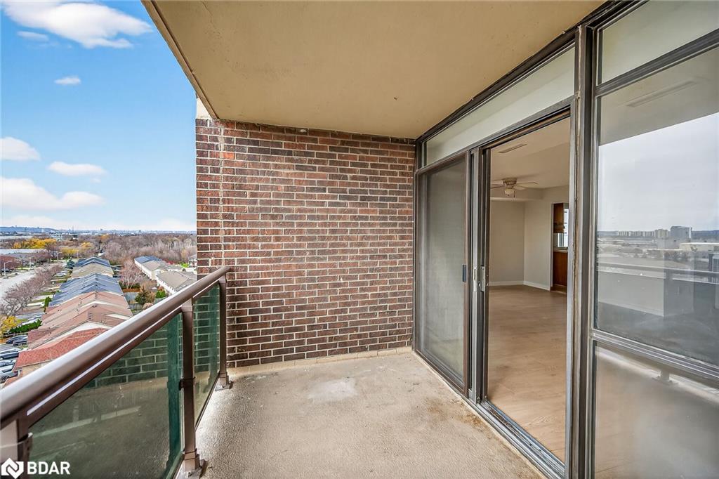 907-301 Frances Avenue, Hamilton, ON - Outdoor With Balcony With Exterior