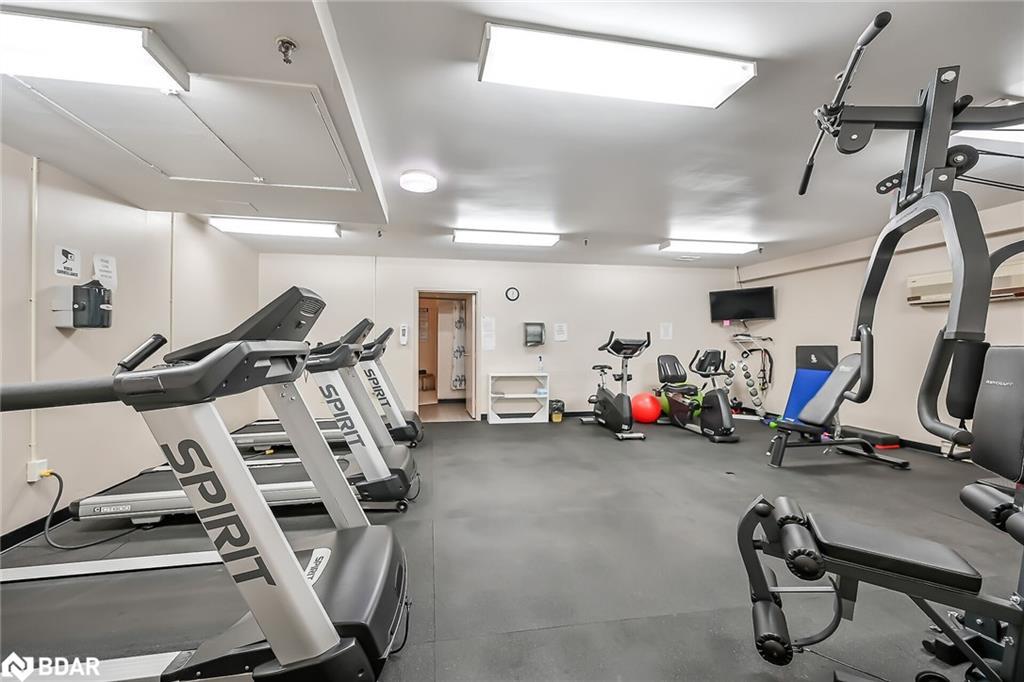 907-301 Frances Avenue, Hamilton, ON - Indoor Photo Showing Gym Room