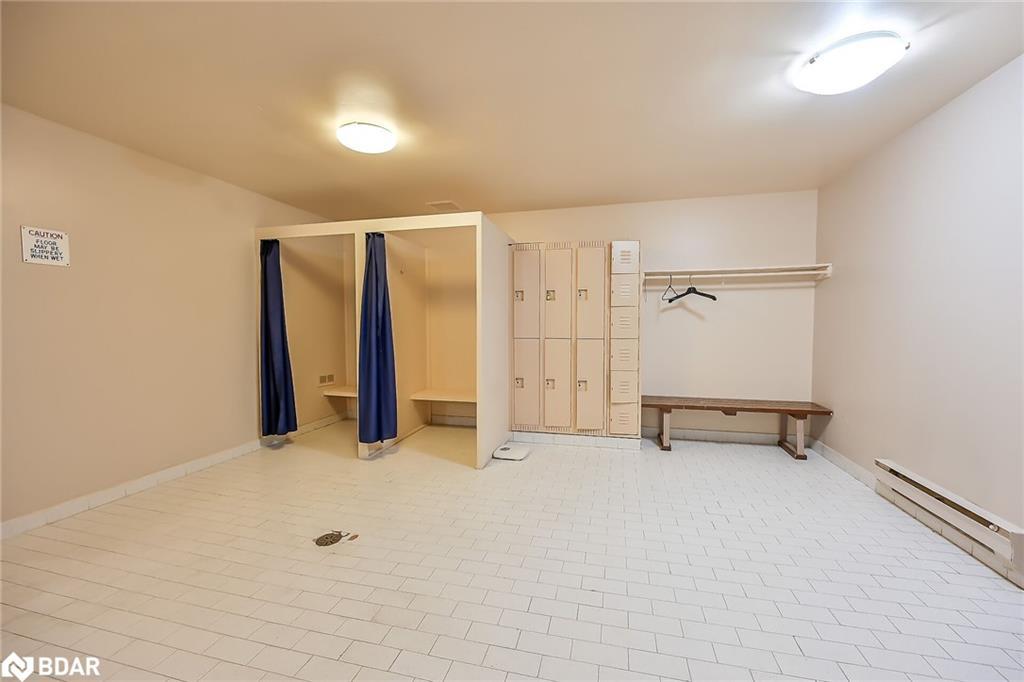 907-301 Frances Avenue, Hamilton, ON - Indoor