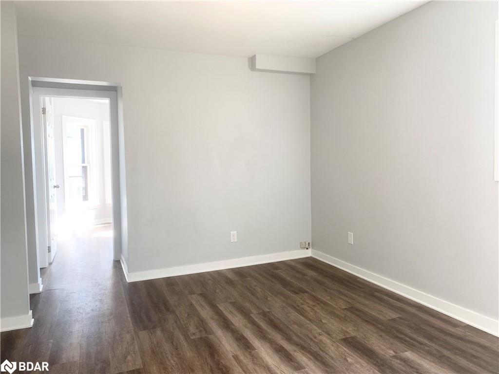 2 Flr-193 Wentworth Street N, Hamilton, ON - Indoor Photo Showing Other Room