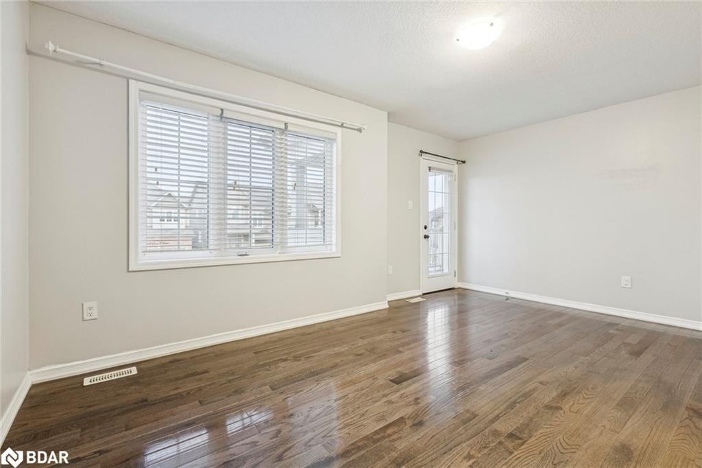 16 Carroll Lane, Brantford, ON - Indoor Photo Showing Other Room