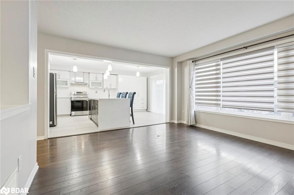 16 Carroll Lane, Brantford, ON - Indoor