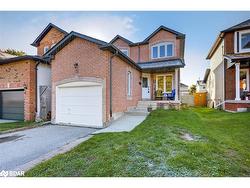 14 Corrie Crescent Angus, ON L0M 1B3