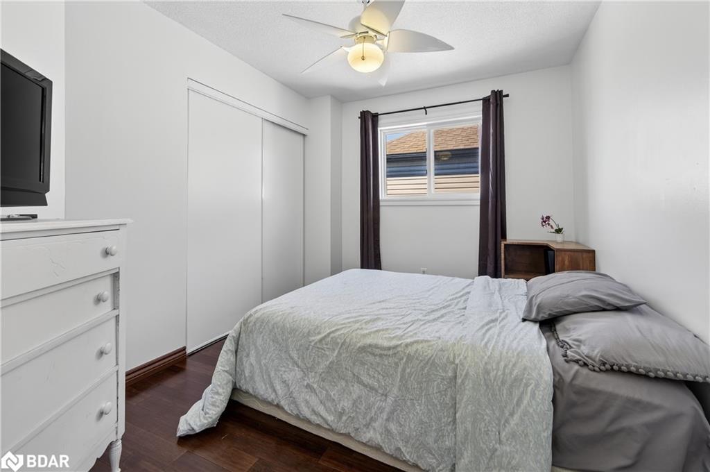 14 Corrie Crescent, Angus, ON - Indoor Photo Showing Bedroom