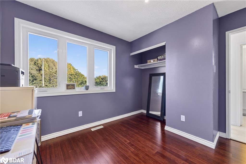 14 Corrie Crescent, Angus, ON - Indoor Photo Showing Other Room