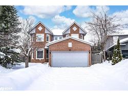 62 O'shaughnessy Crescent Barrie, ON L4N 7L8