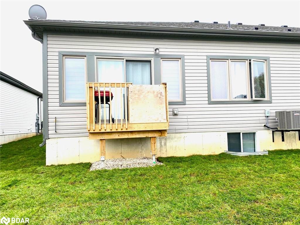 102 Cheryl Avenue, Atwood, ON - Outdoor