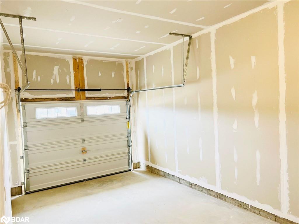 102 Cheryl Avenue, Atwood, ON - Indoor Photo Showing Garage