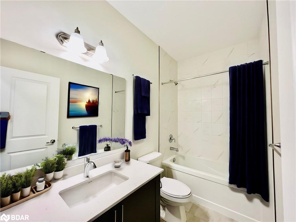 102 Cheryl Avenue, Atwood, ON - Indoor Photo Showing Bathroom