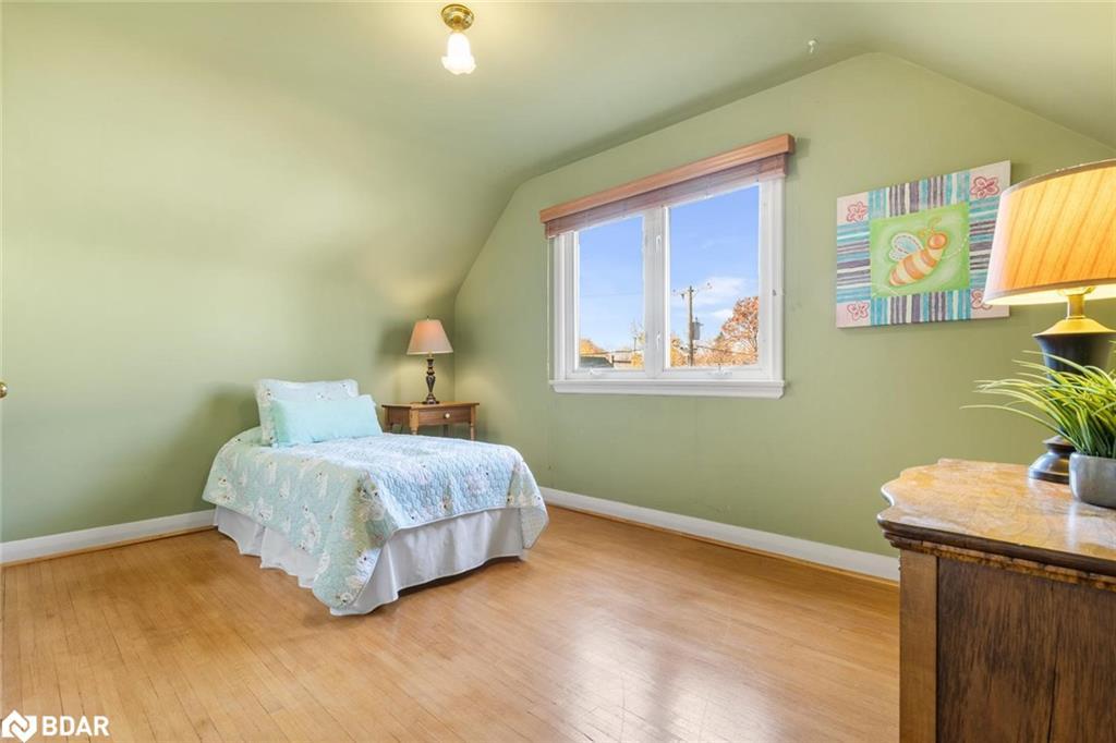1587 Muir Road, Mississauga, ON - Indoor Photo Showing Bedroom