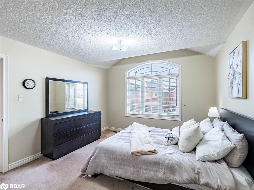 3099 Velmar Drive, Mississauga, ON - Indoor Photo Showing Bedroom