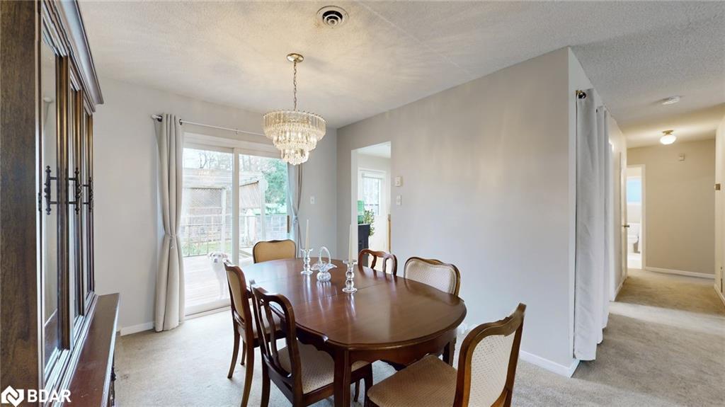 167 Little Avenue, Barrie, ON - Indoor Photo Showing Dining Room