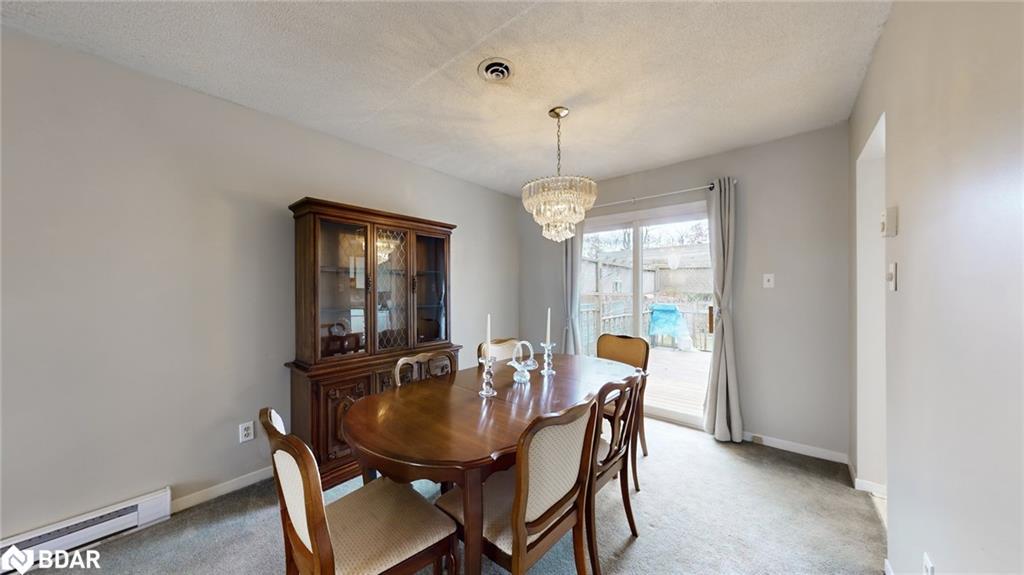 167 Little Avenue, Barrie, ON - Indoor Photo Showing Dining Room
