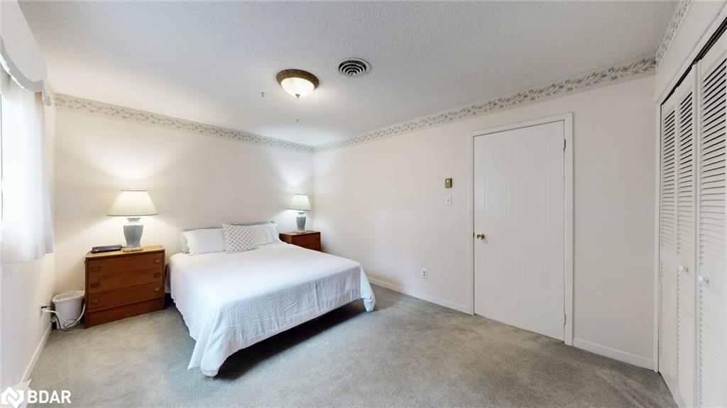 167 Little Avenue, Barrie, ON - Indoor Photo Showing Bedroom