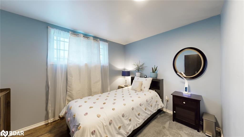 167 Little Avenue, Barrie, ON - Indoor Photo Showing Bedroom