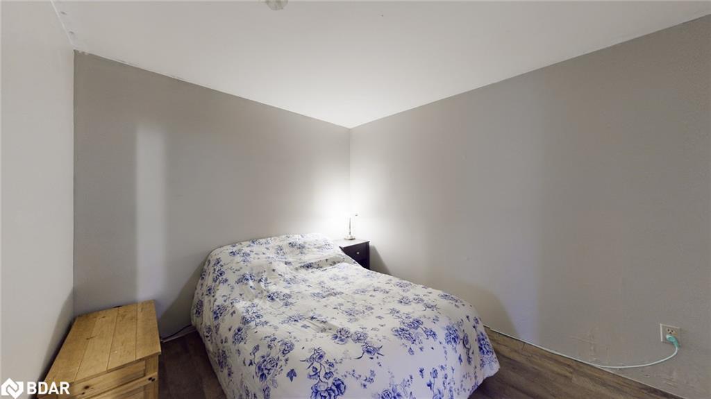 167 Little Avenue, Barrie, ON - Indoor Photo Showing Bedroom