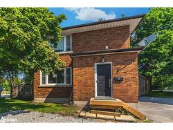 3-76 John Street Barrie, ON L4N 2K3