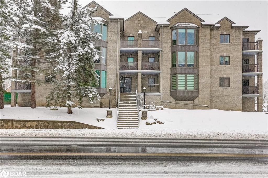 301-21 George Street, Aurora, ON - Outdoor With Facade