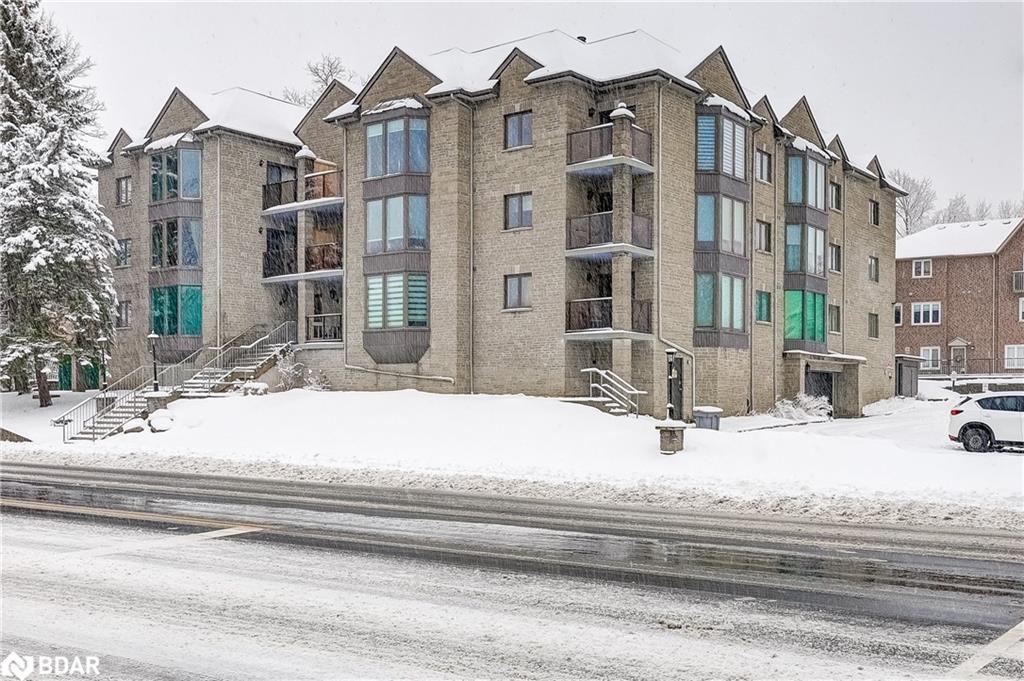 301-21 George Street, Aurora, ON - Outdoor With Facade