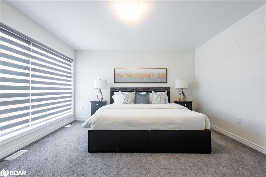 16 Bethune Avenue, Welland, ON - Indoor Photo Showing Bedroom