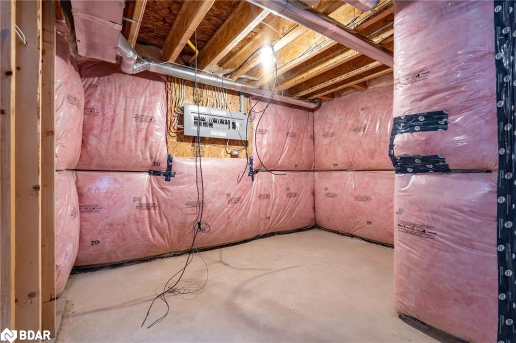 16 Bethune Avenue, Welland, ON - Indoor Photo Showing Basement