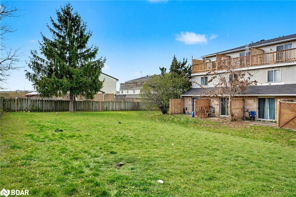 37-67 Valleyview Road, Kitchener, ON - Outdoor