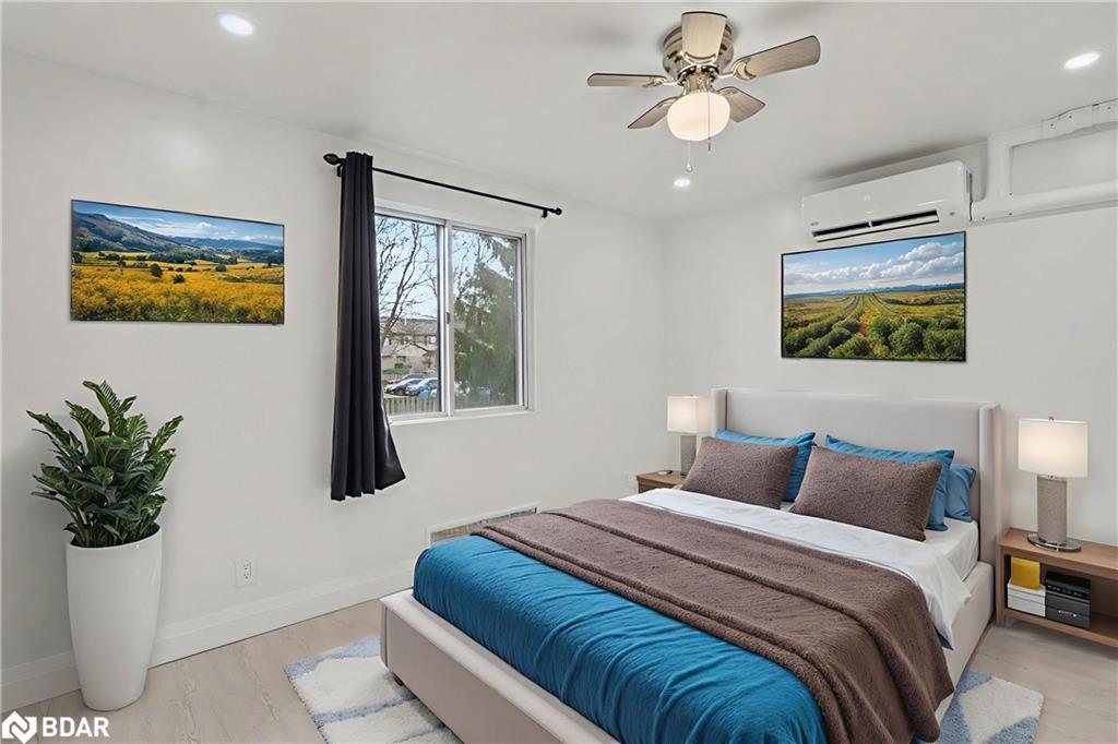 37-67 Valleyview Road, Kitchener, ON - Indoor Photo Showing Bedroom