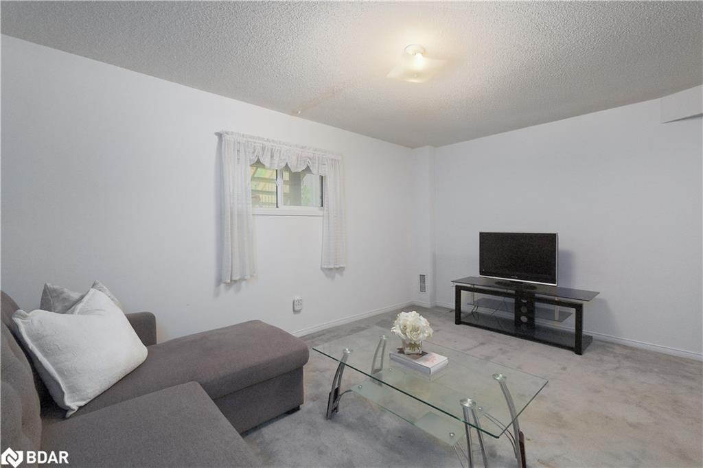 15-1285 Bristol Road W, Mississauga, ON - Indoor