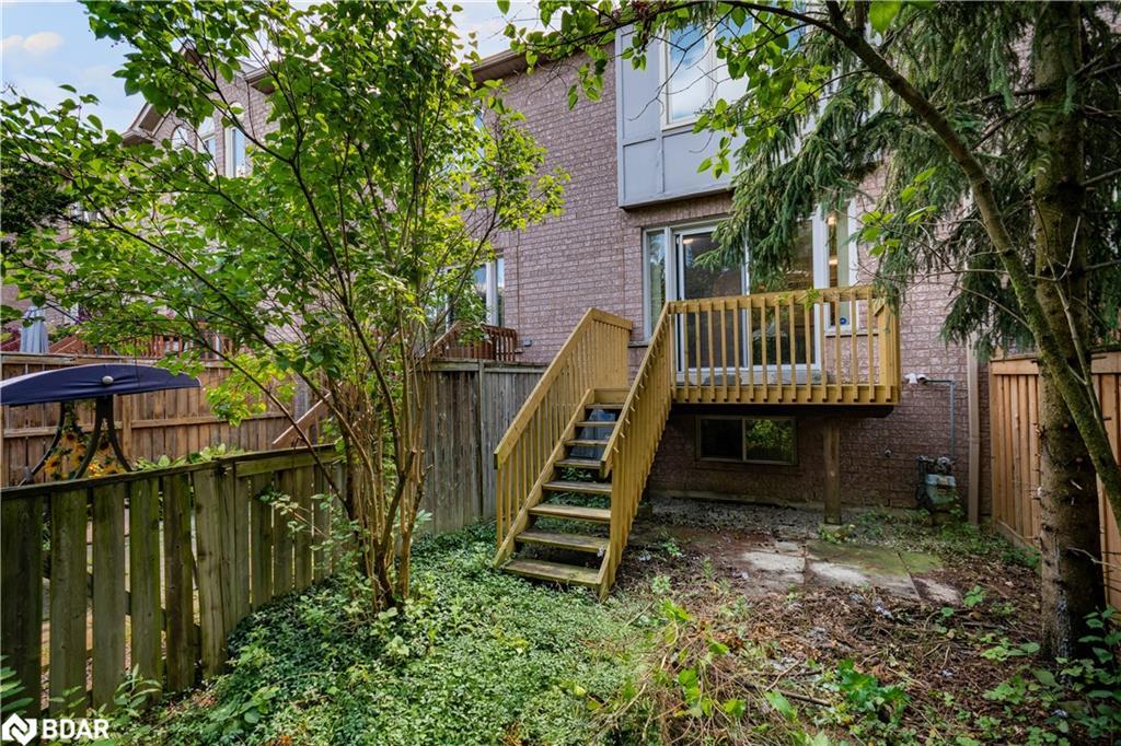 15-1285 Bristol Road W, Mississauga, ON - Outdoor