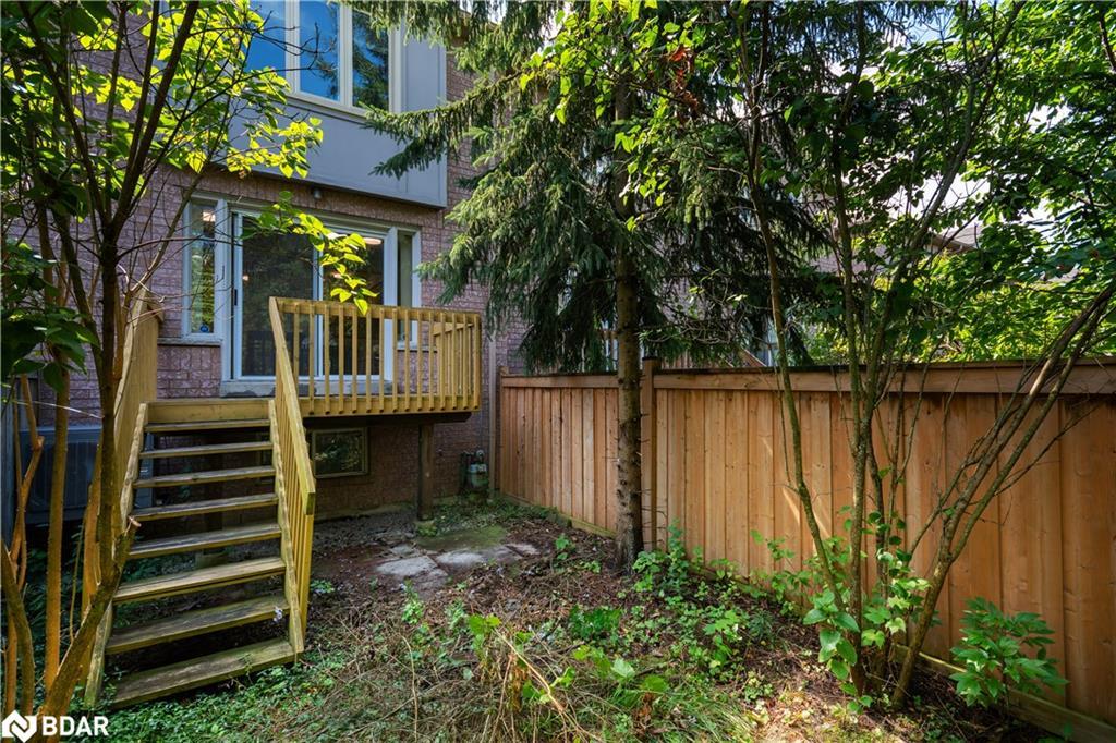 15-1285 Bristol Road W, Mississauga, ON - Outdoor