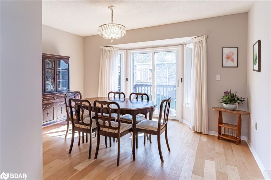 402-40 Museum Drive, Orillia, ON - Indoor Photo Showing Dining Room