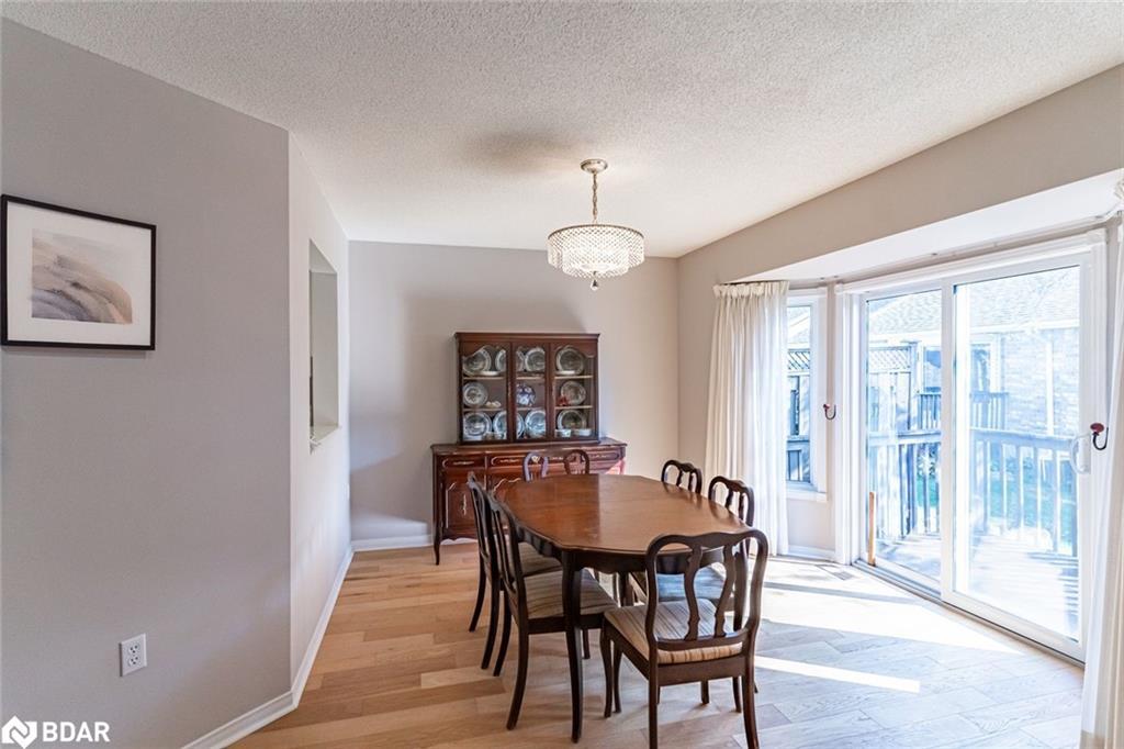402-40 Museum Drive, Orillia, ON - Indoor Photo Showing Dining Room