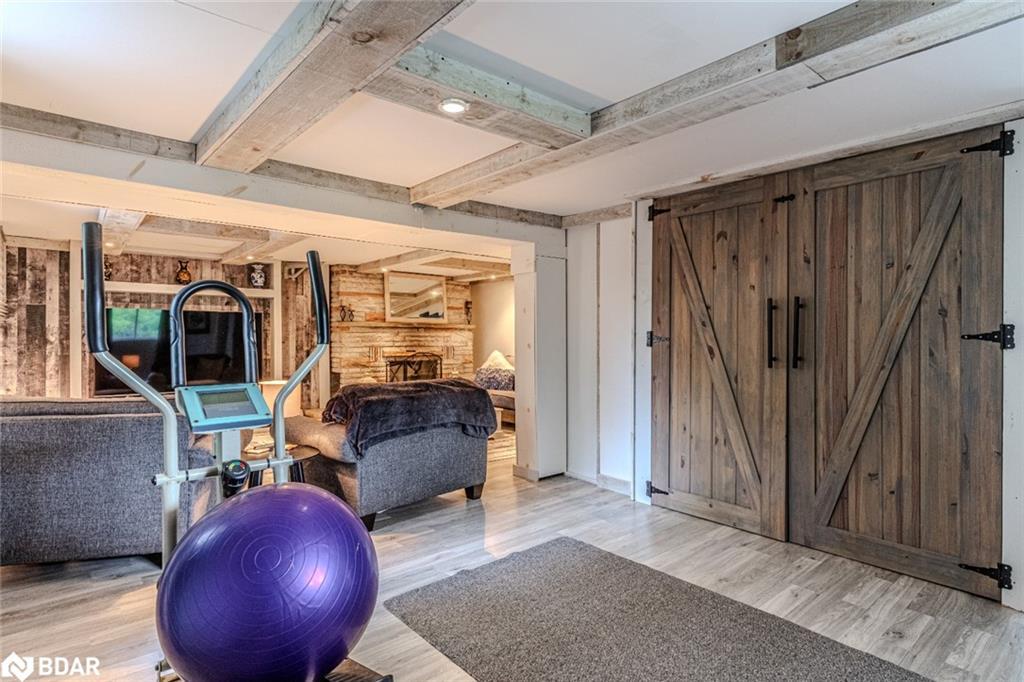 2447 Ridge Road W, Oro-Medonte, ON - Indoor Photo Showing Other Room