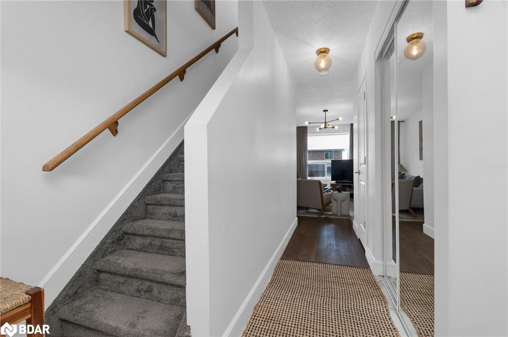 1431 Rankin Way, Innisfil, ON - Indoor Photo Showing Other Room