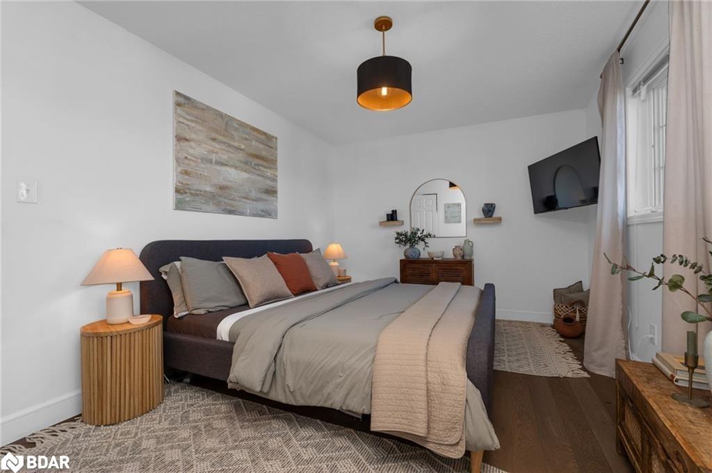 1431 Rankin Way, Innisfil, ON - Indoor Photo Showing Bedroom