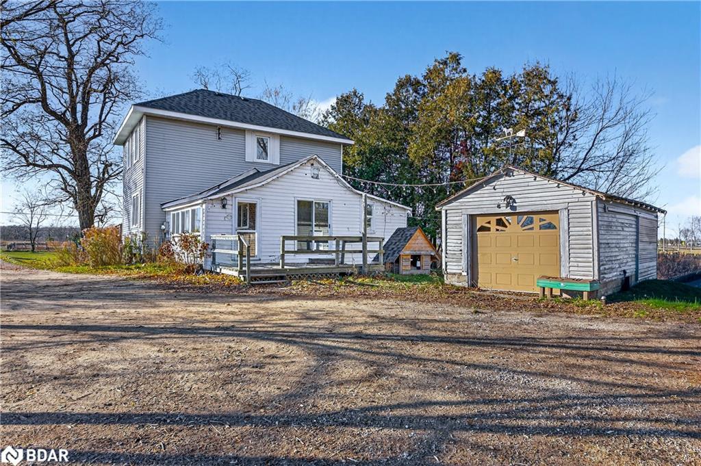 8184 26 Highway, Clearview, ON - Outdoor With Deck Patio Veranda