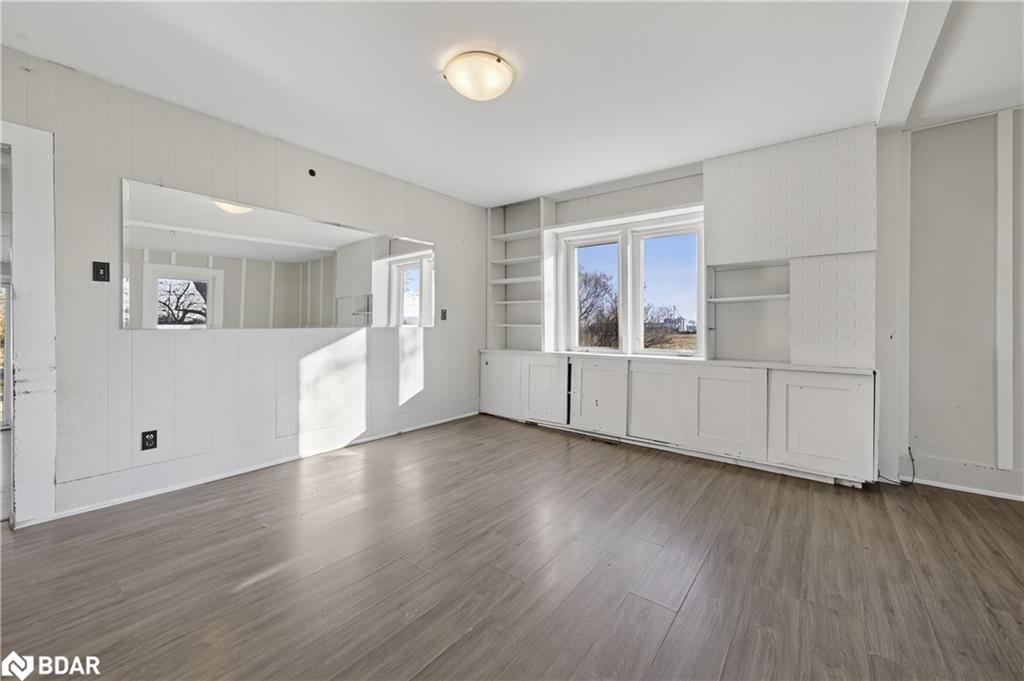 8184 26 Highway, Clearview, ON - Indoor