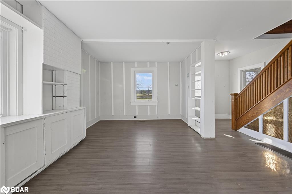 8184 26 Highway, Clearview, ON - Indoor Photo Showing Other Room