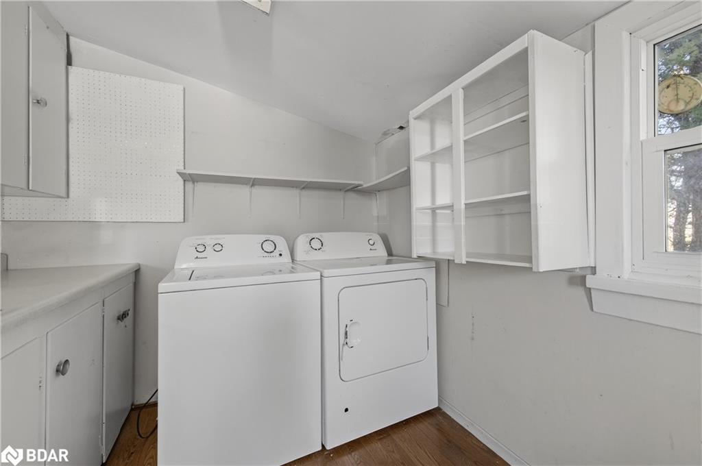 8184 26 Highway, Clearview, ON - Indoor Photo Showing Laundry Room