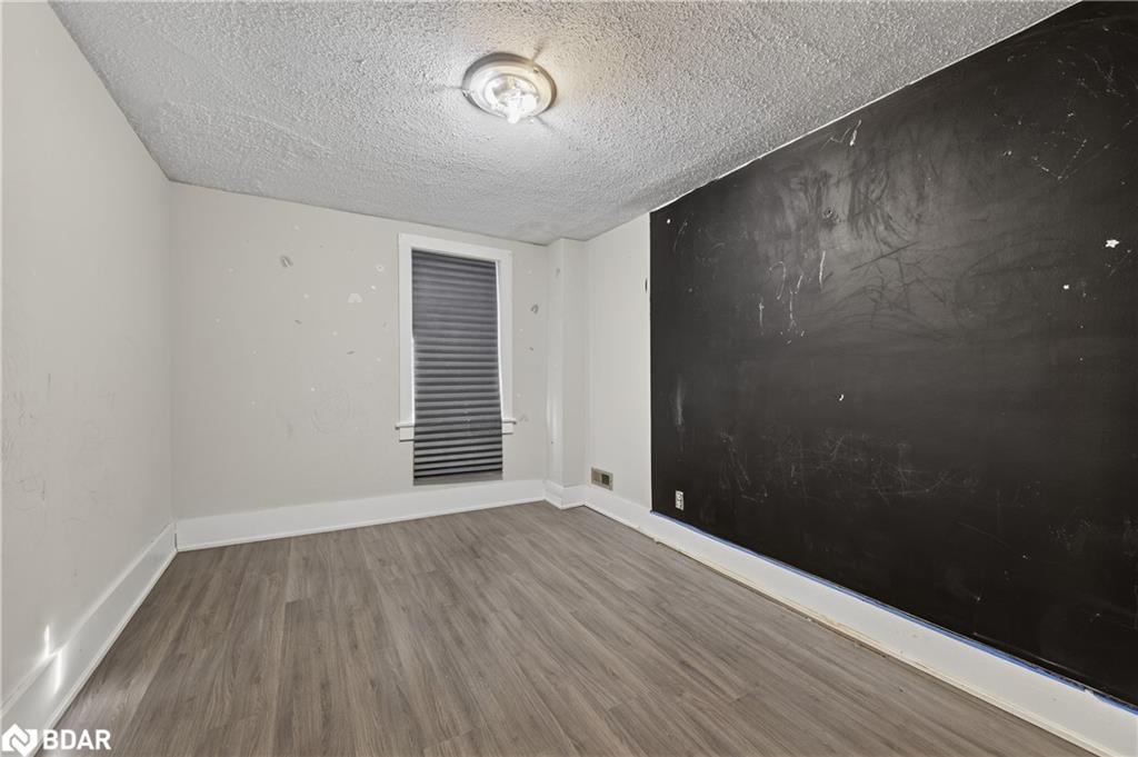 8184 26 Highway, Clearview, ON - Indoor Photo Showing Other Room