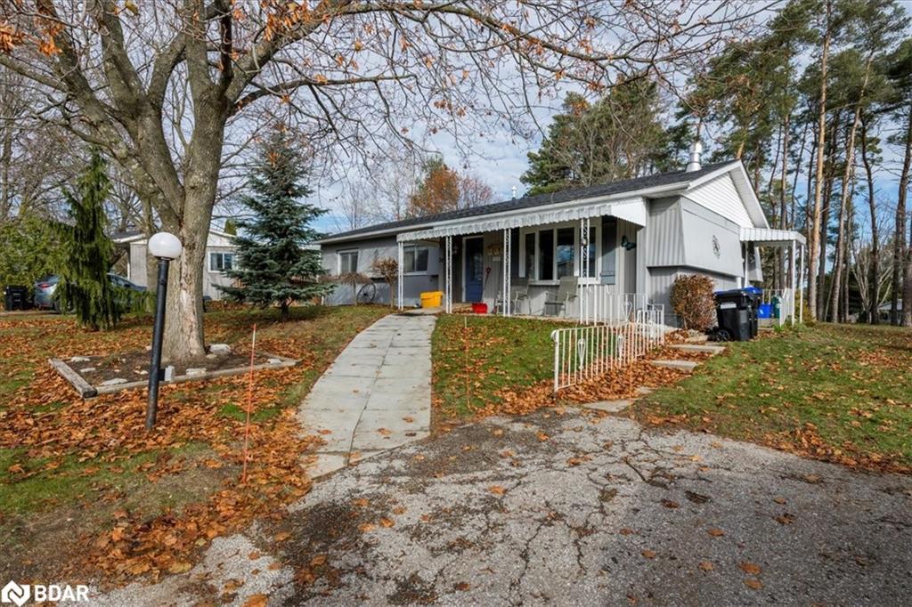 29 Main Street, Innisfil, ON - Outdoor