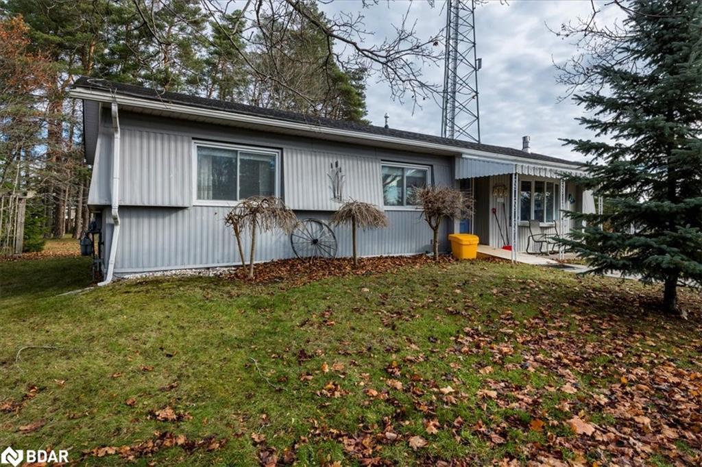 29 Main Street, Innisfil, ON - Outdoor
