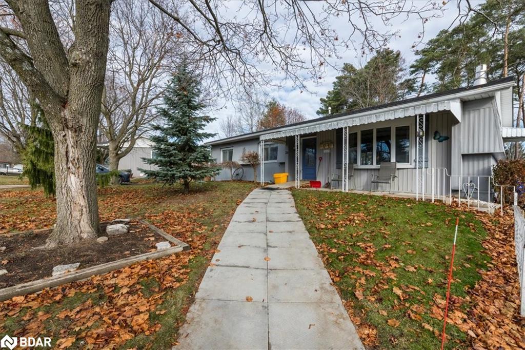 29 Main Street, Innisfil, ON - Outdoor