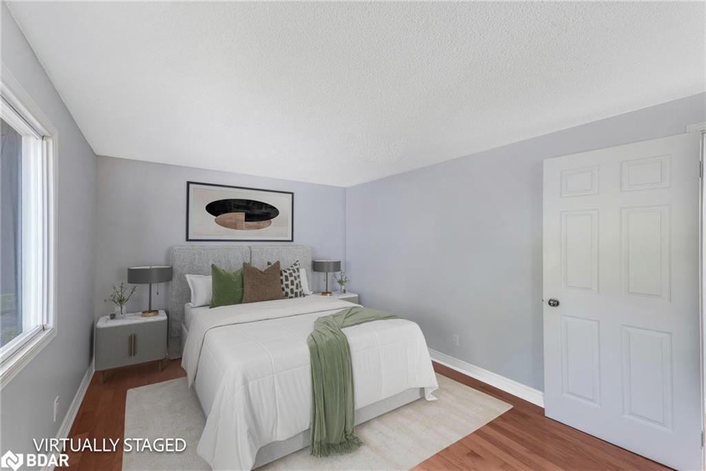 3 Comforts Cove, Innisfil, ON - Indoor Photo Showing Bedroom