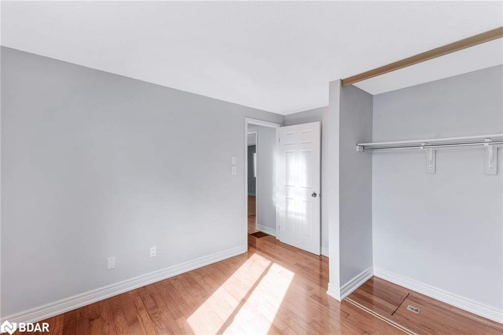 3 Comforts Cove, Innisfil, ON - Indoor Photo Showing Other Room