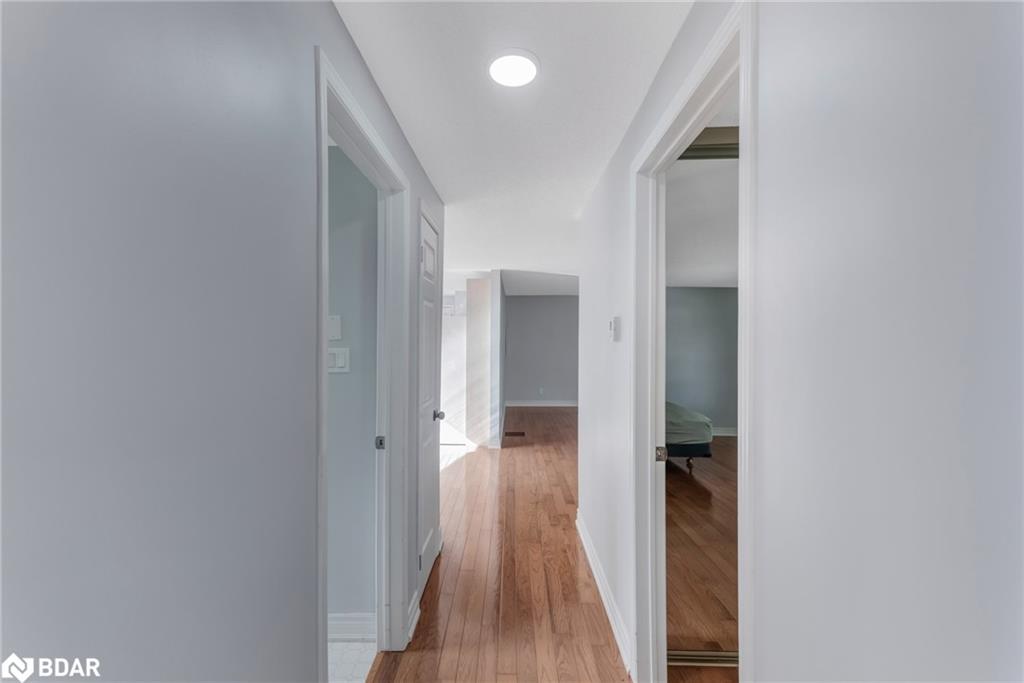 3 Comforts Cove, Innisfil, ON - Indoor Photo Showing Other Room