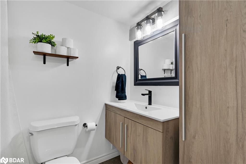 1204-215 Glenridge Avenue, St. Catharines, ON - Indoor Photo Showing Bathroom