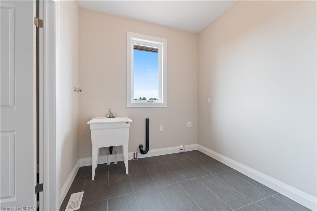 107 Judd Drive, Simcoe, ON - Indoor Photo Showing Other Room