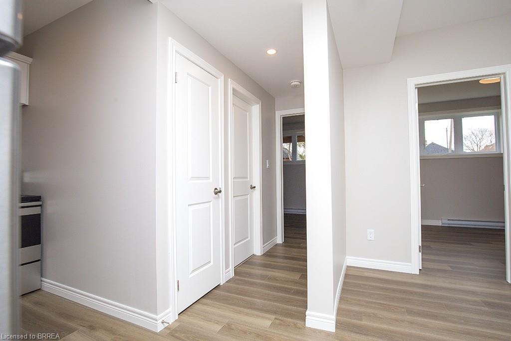 355 Wellington Street, Brantford, ON - Indoor Photo Showing Other Room