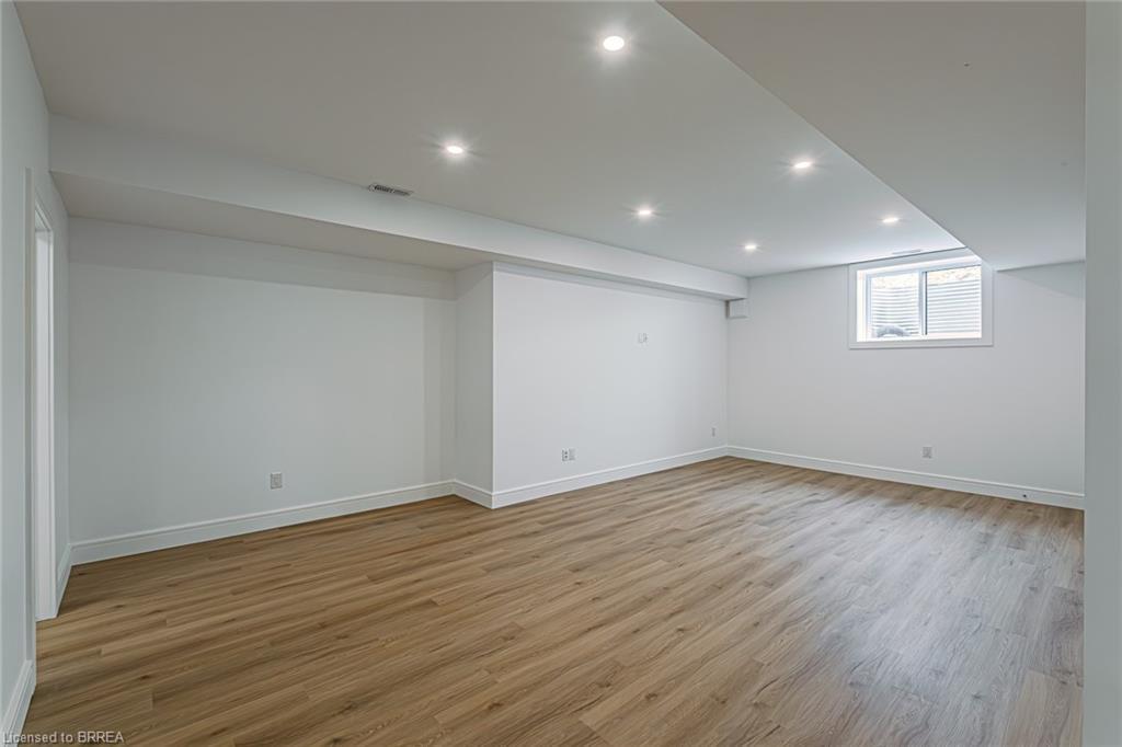 2 Hudson Drive, Brantford, ON - Indoor Photo Showing Other Room